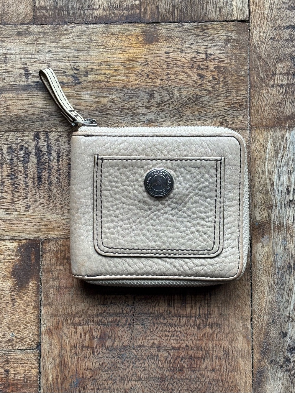 🫶🏾🤎Y2K COACH Mini Chelsea Zip Around French Wallet🤎👍🏾
